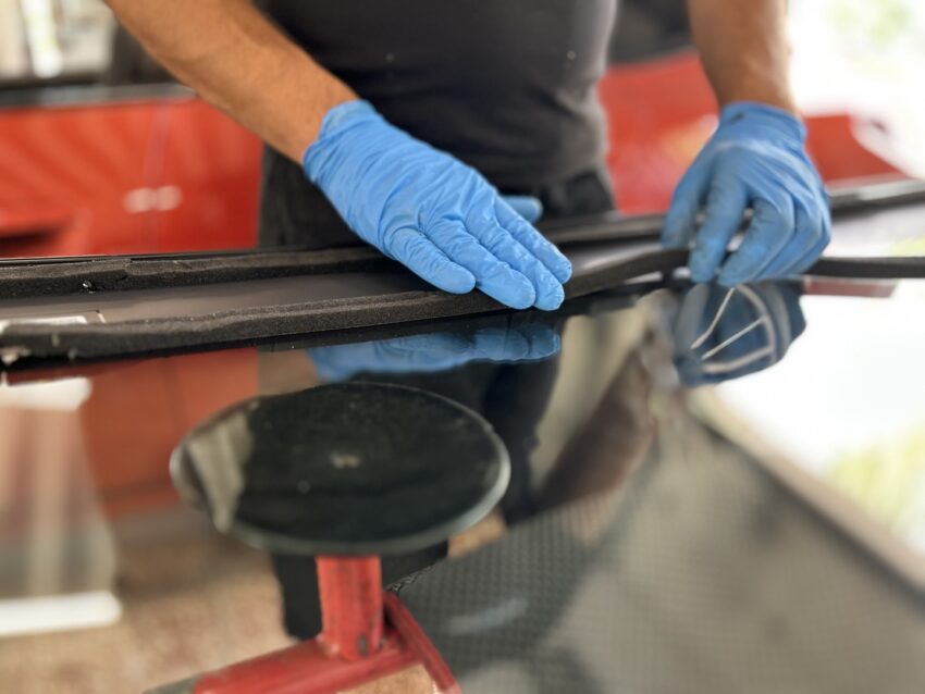 Professzionális szélvédő csere - autouvegek.hu szélvédő javítás Budapest